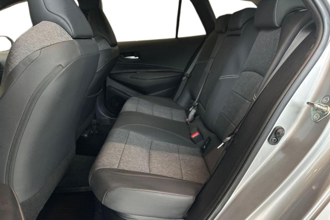 TOYOTA Corolla 2025