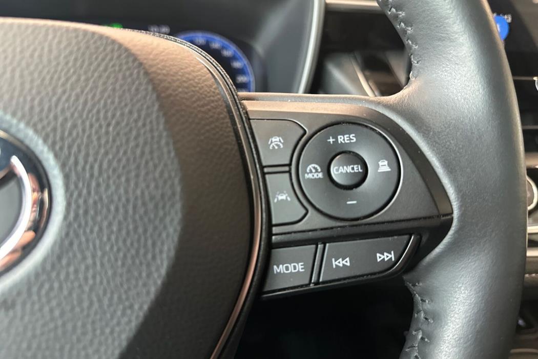 TOYOTA Corolla 2025