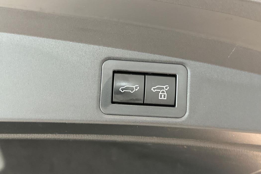 TOYOTA Corolla 2025