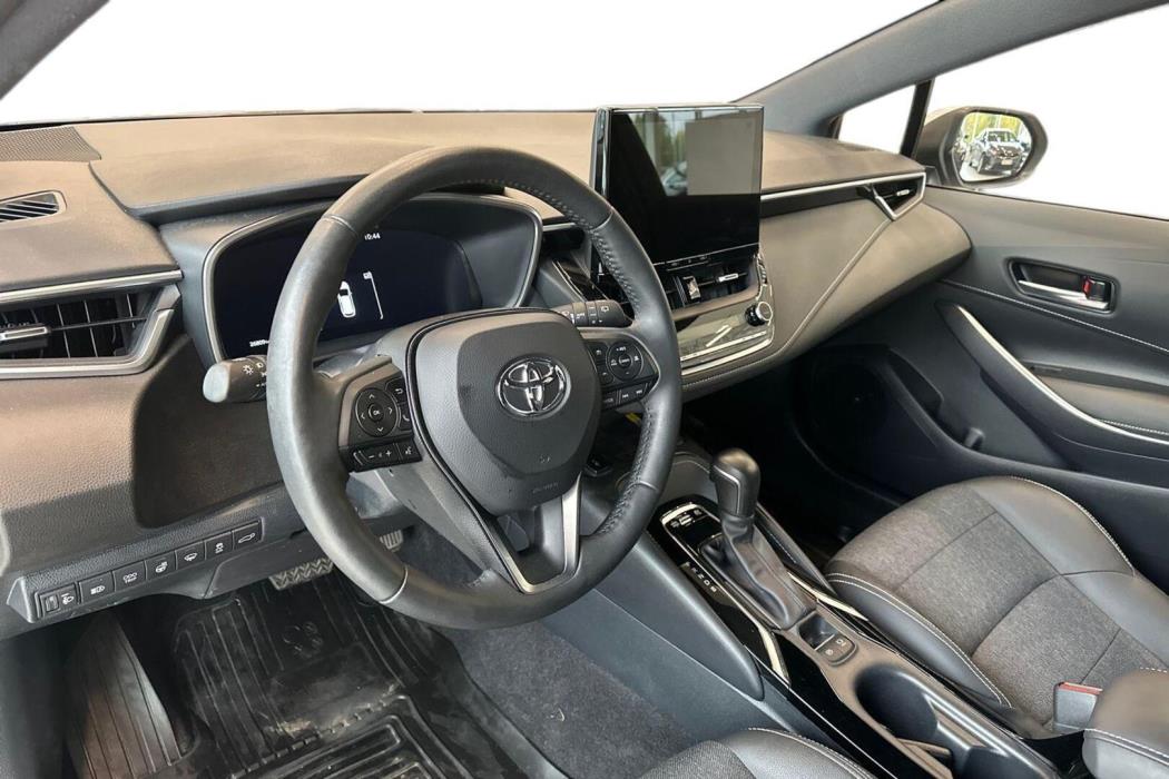 TOYOTA Corolla 2025