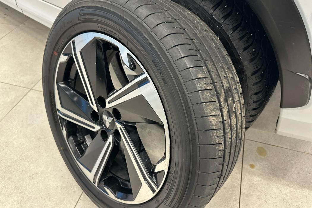 MITSUBISHI Eclipse Cross 2022