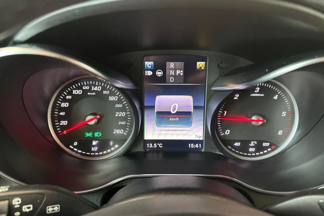 MERCEDES-BENZ GLC 2016