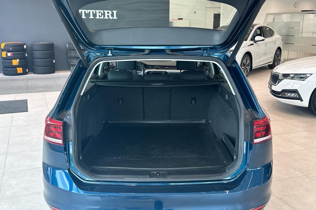 VOLKSWAGEN Passat 2021