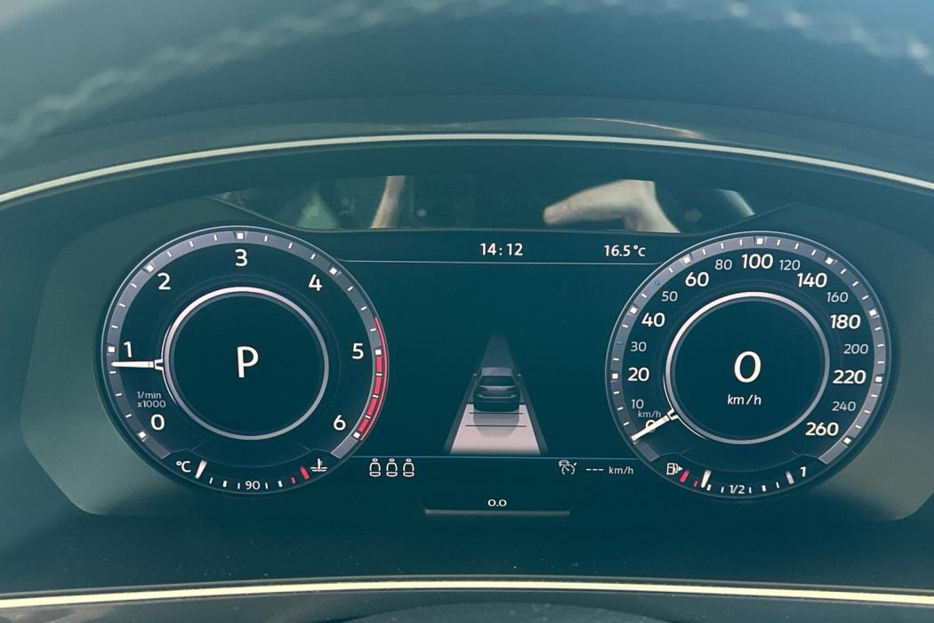 VOLKSWAGEN Tiguan 2016