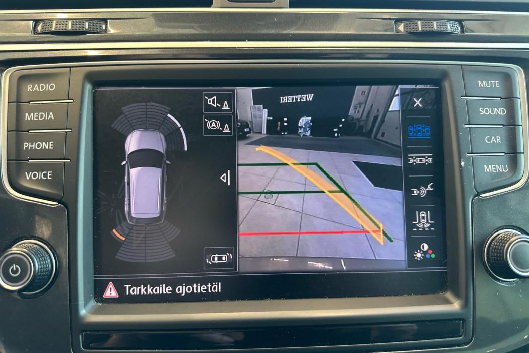 VOLKSWAGEN Tiguan 2016