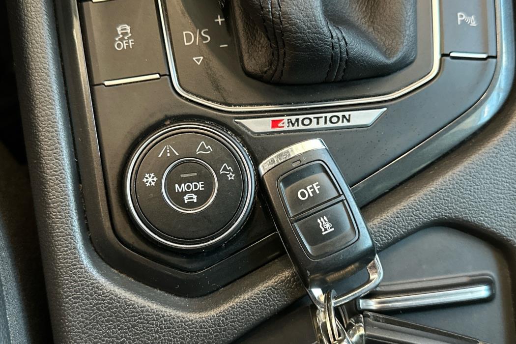 VOLKSWAGEN Tiguan 2016