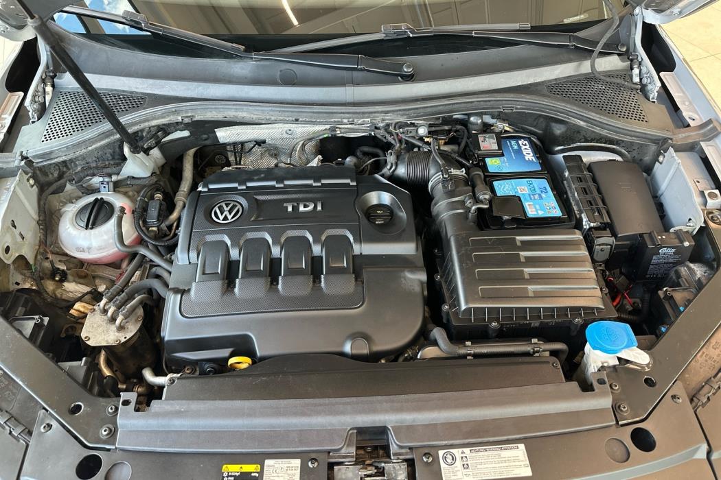 VOLKSWAGEN Tiguan 2016