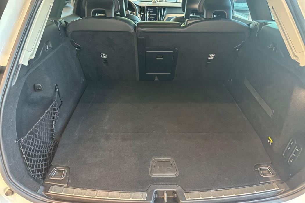 VOLVO XC60 2018