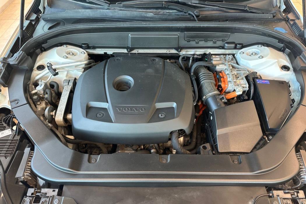 VOLVO XC60 2018