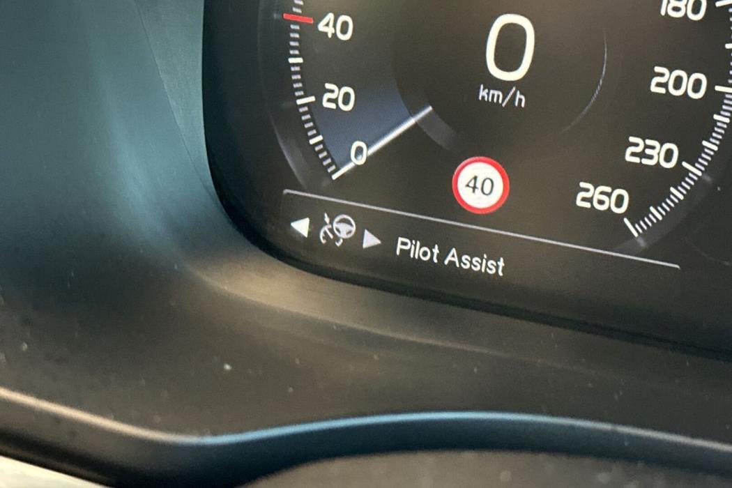 VOLVO XC60 2018