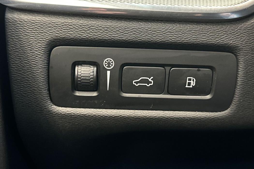 VOLVO XC60 2018