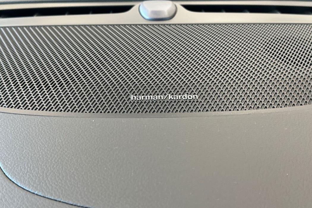 VOLVO V60 2024