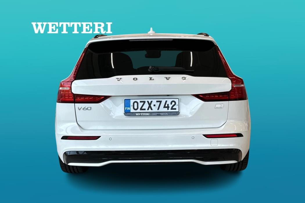 VOLVO V60 2024