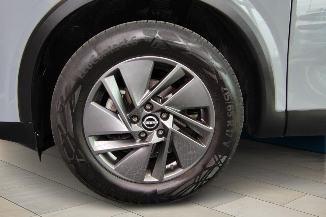 NISSAN Qashqai 2024