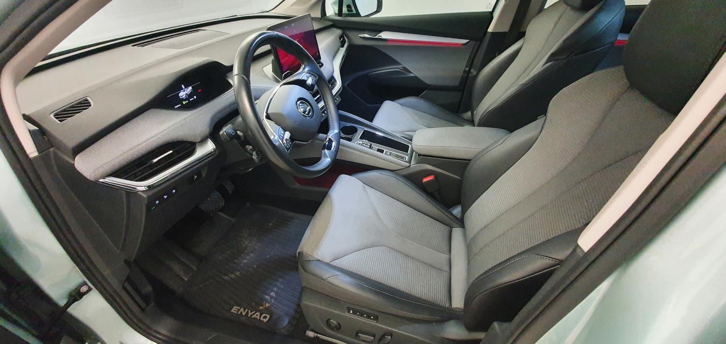 SKODA Enyaq 2023