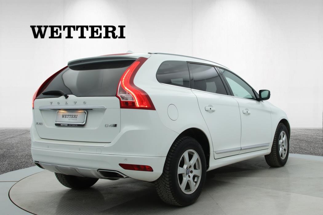 VOLVO XC60 2017