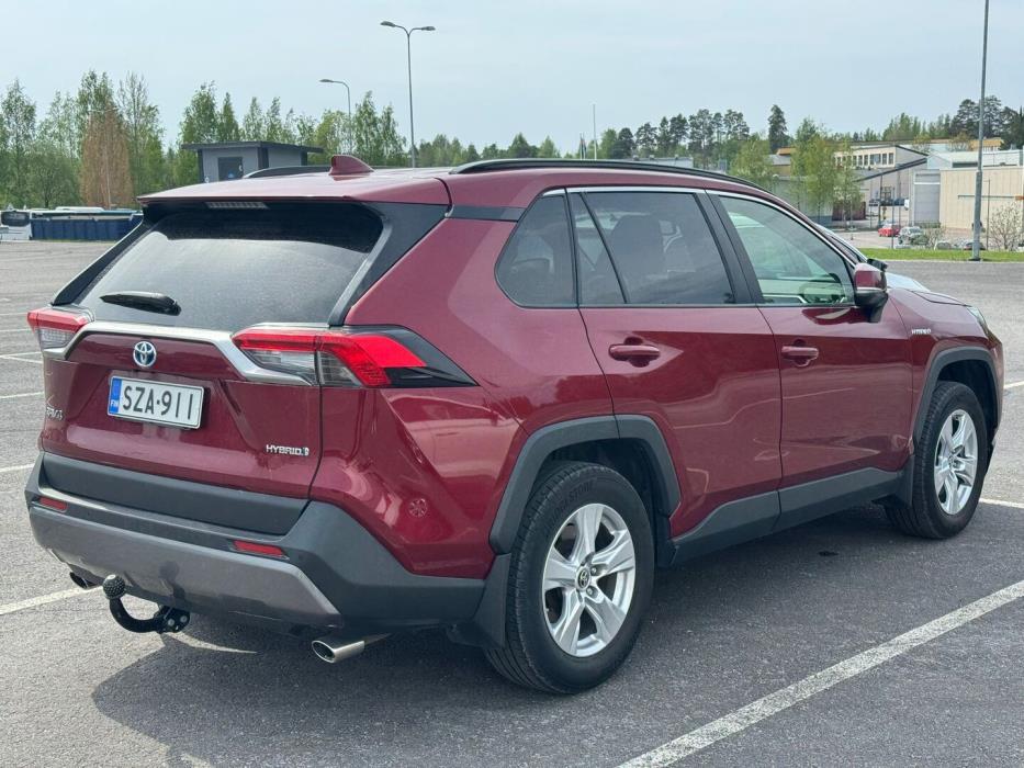 TOYOTA RAV4 2021