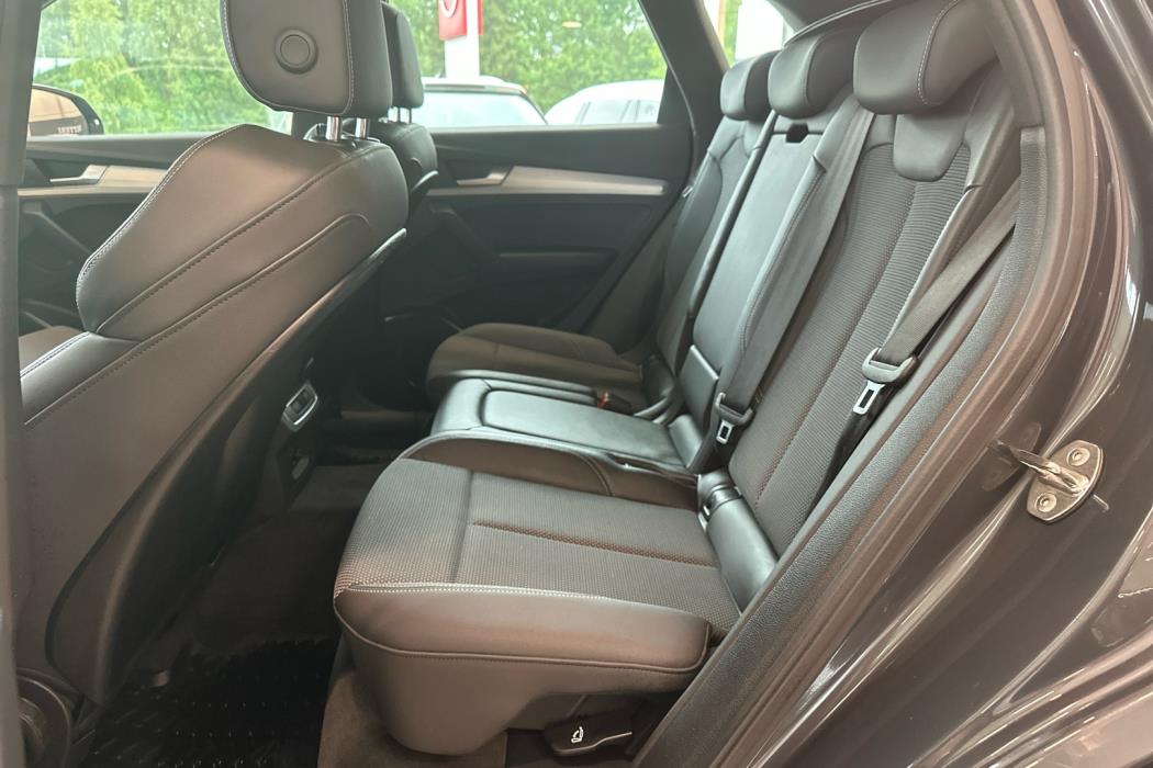 AUDI Q5 2021