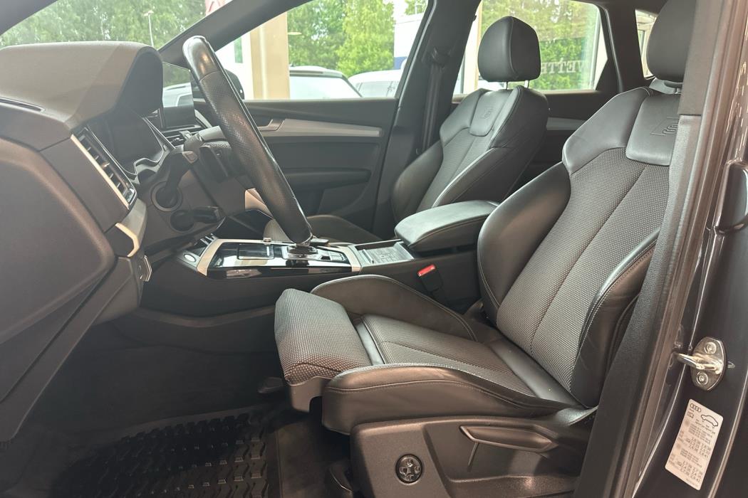AUDI Q5 2021