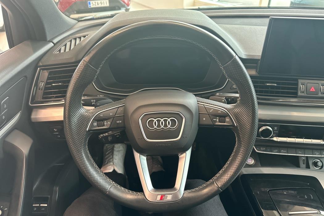 AUDI Q5 2021