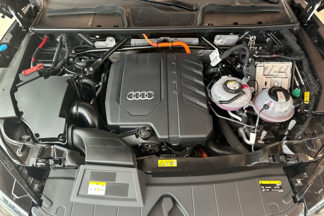 AUDI Q5 2021
