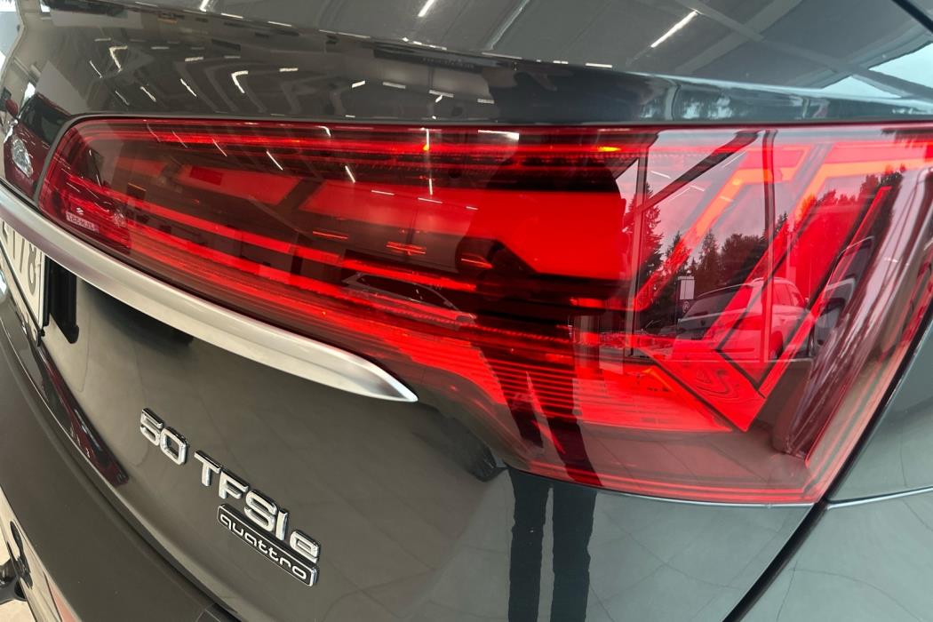 AUDI Q5 2021