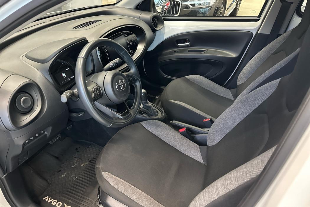 TOYOTA Aygo X 2023