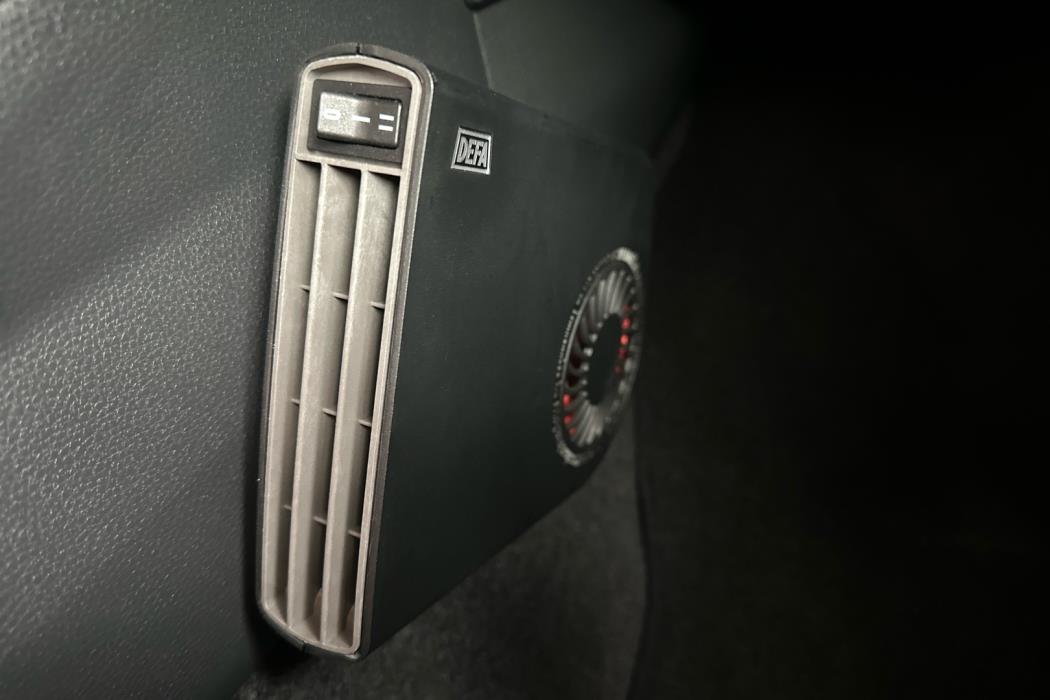 TOYOTA Prius Plug-in 2024