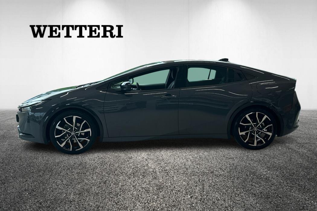 TOYOTA Prius Plug-in 2024