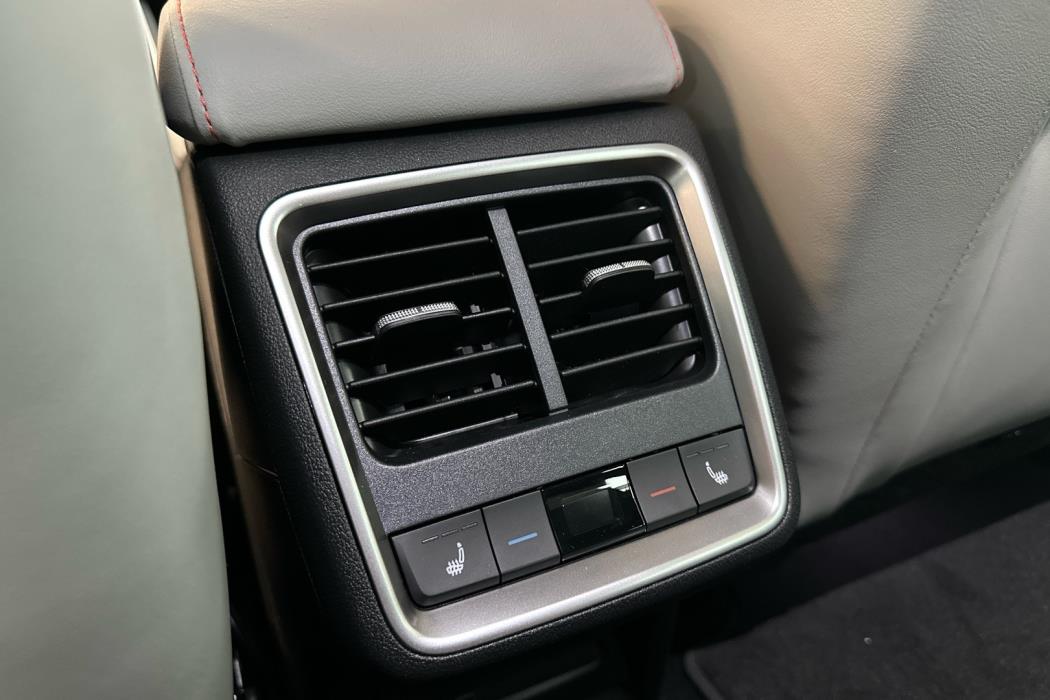 SKODA Enyaq 2026