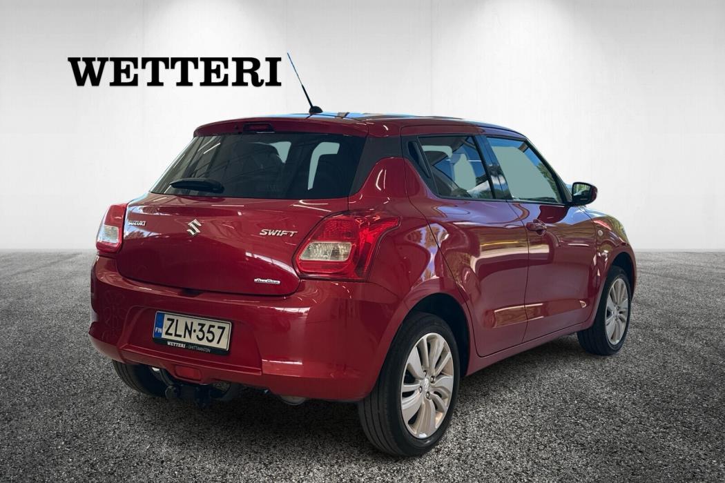 SUZUKI Swift 2017