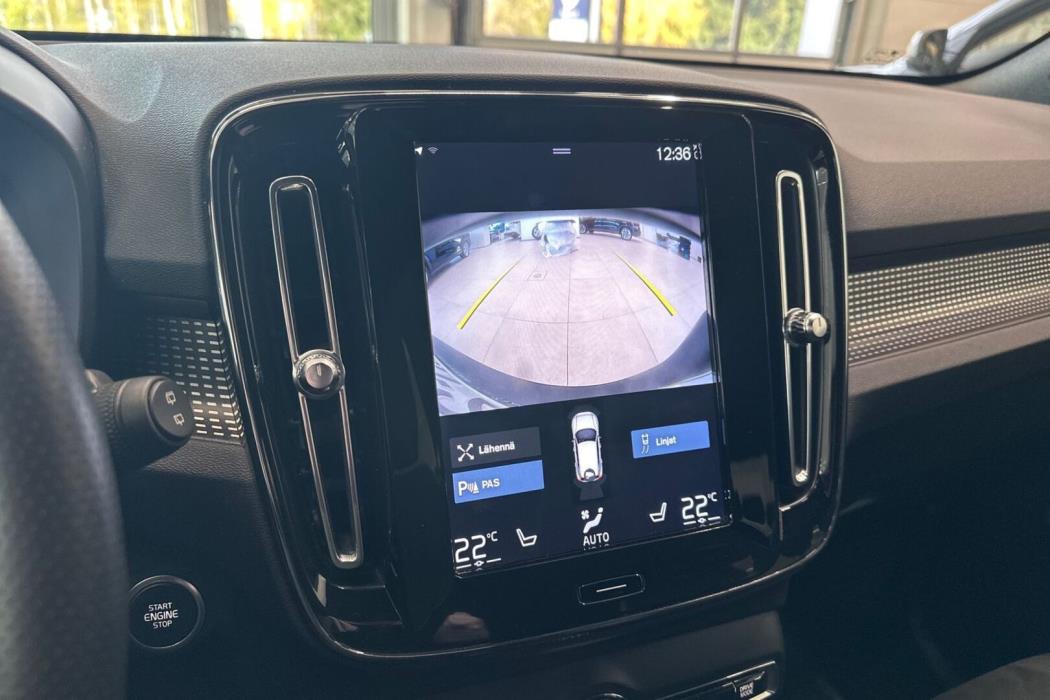 VOLVO XC40 2018