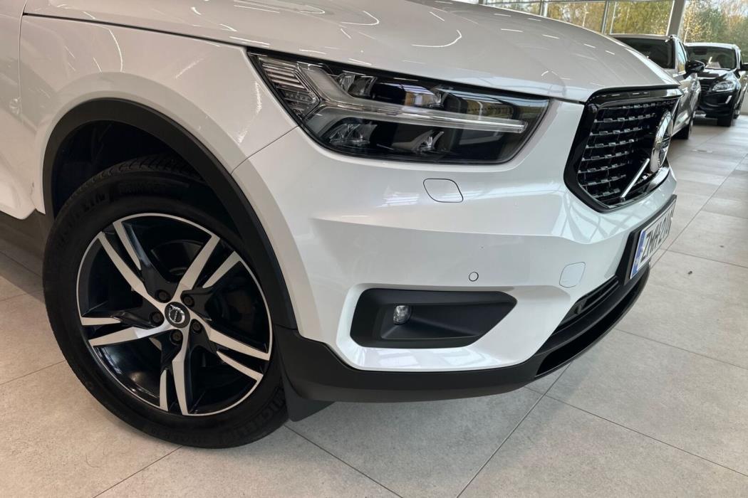 VOLVO XC40 2018