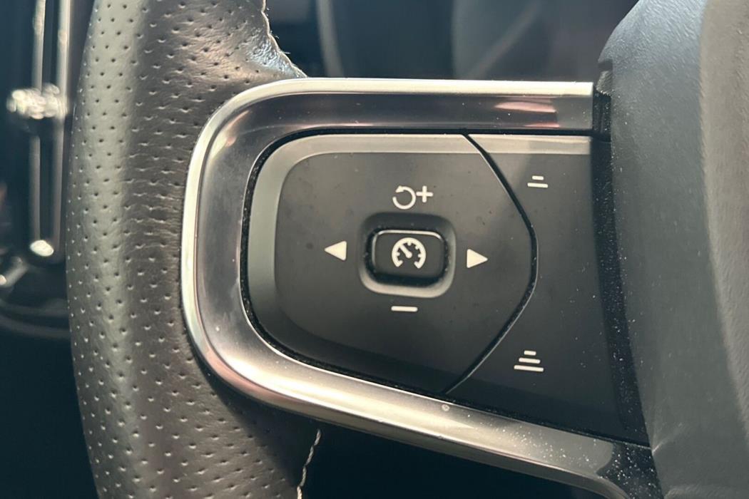 VOLVO XC40 2018