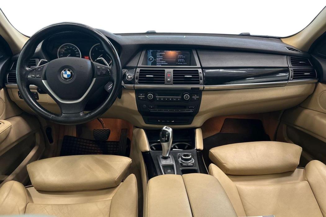BMW X6 2012