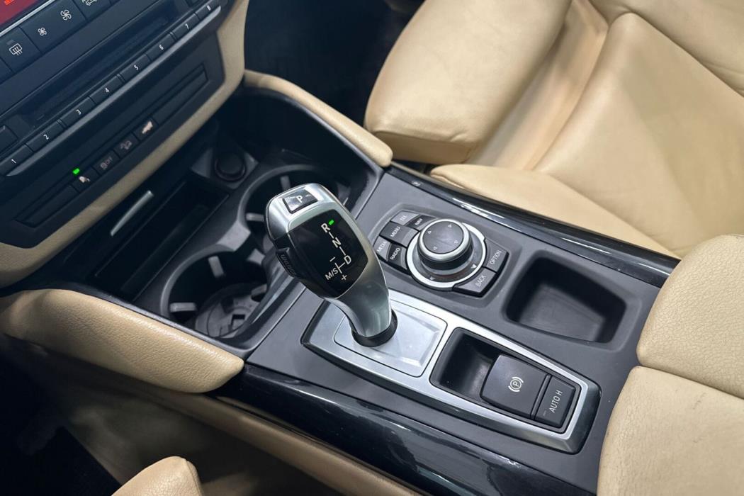 BMW X6 2012