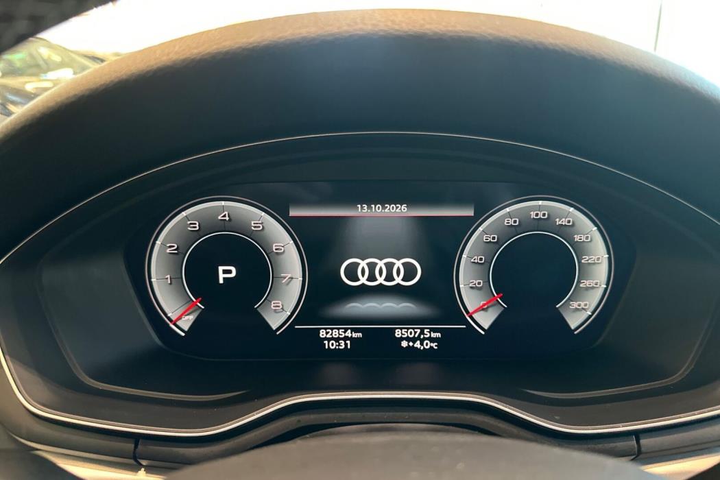 AUDI A4 2022