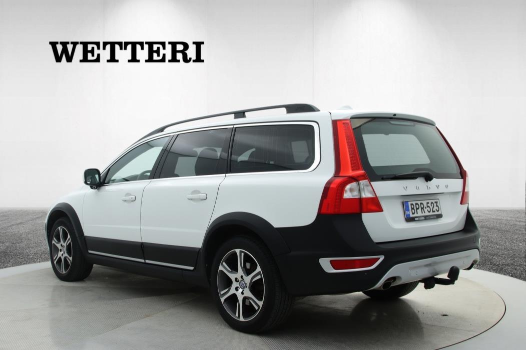 VOLVO XC70 2012