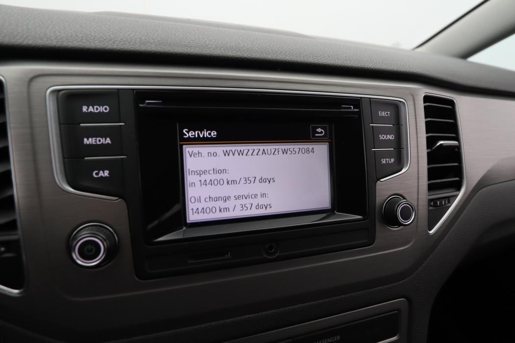 VOLKSWAGEN Golf Sportsvan 2015