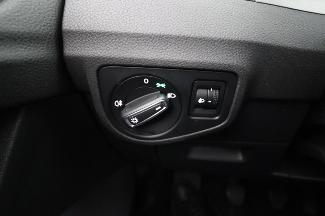 VOLKSWAGEN Golf Sportsvan 2015