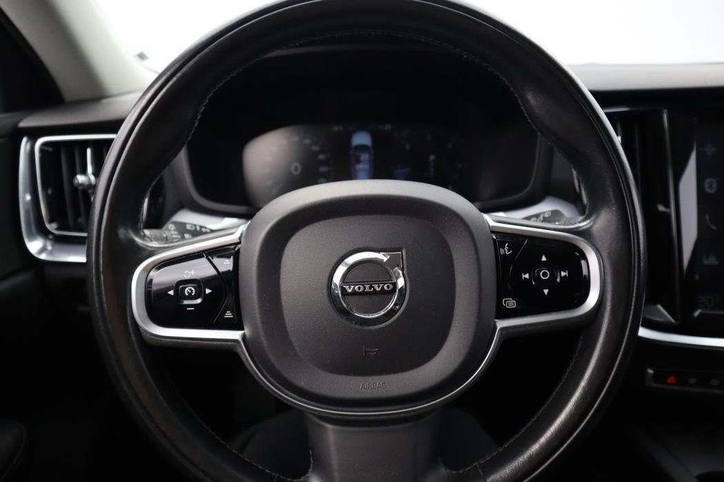 VOLVO V60 2019
