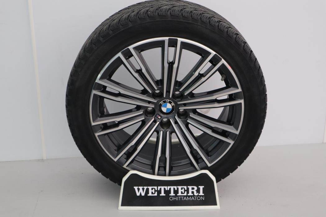 BMW 330 2022