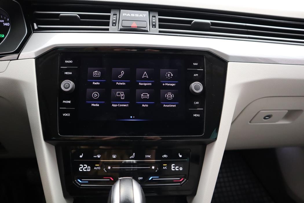 VOLKSWAGEN Passat 2021