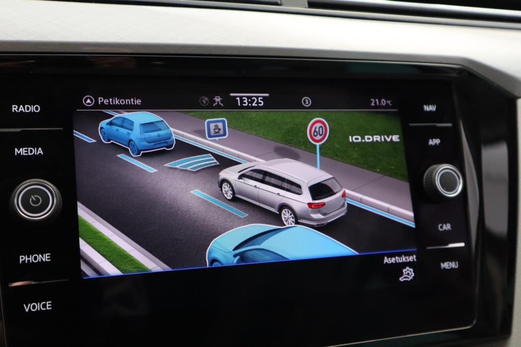 VOLKSWAGEN Passat 2021