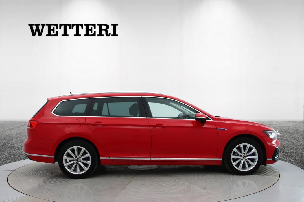 VOLKSWAGEN Passat 2021