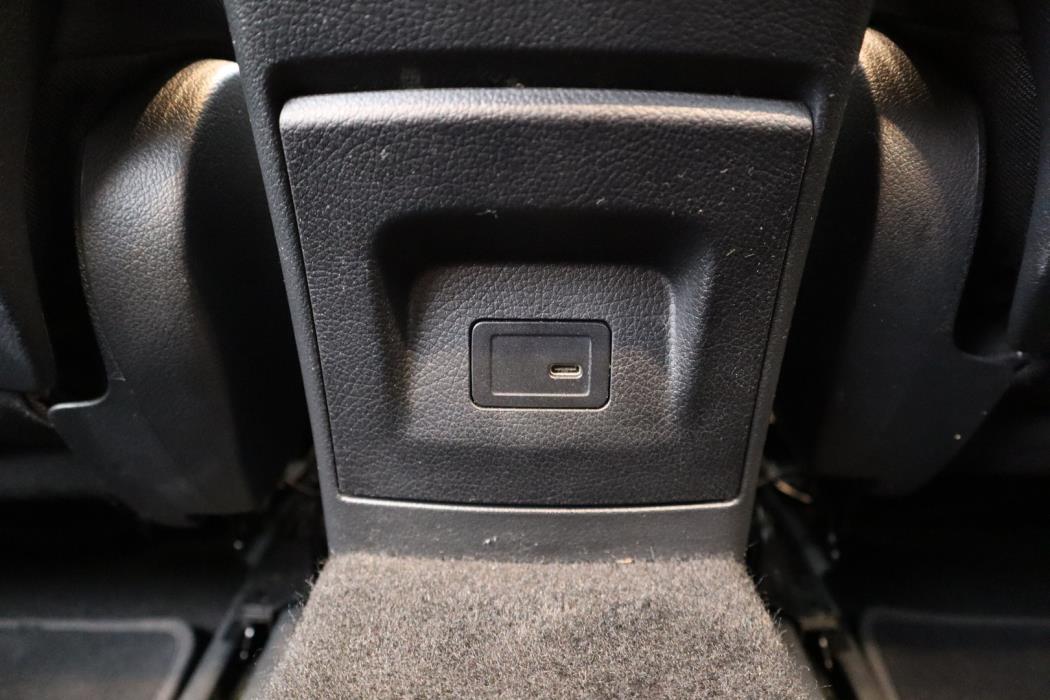 MERCEDES-BENZ A 2021