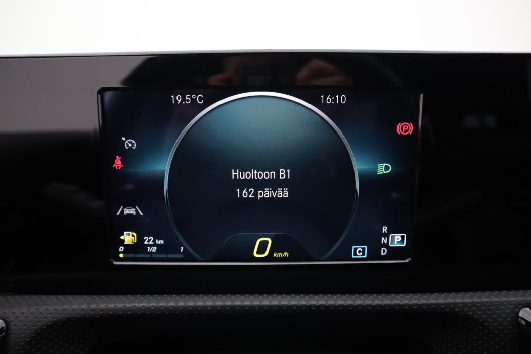 MERCEDES-BENZ A 2021