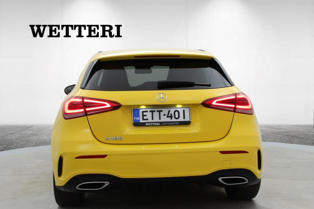 MERCEDES-BENZ A 2021