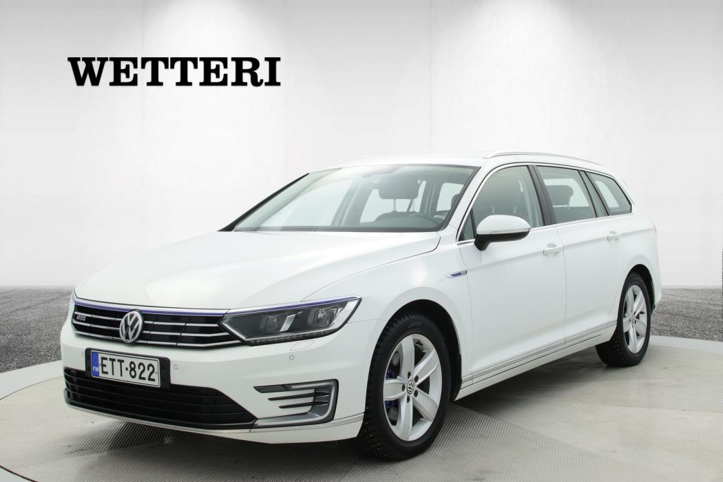 VOLKSWAGEN Passat 2018