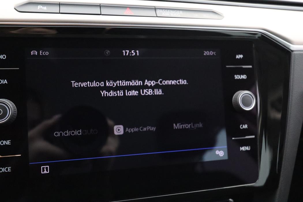 VOLKSWAGEN Passat 2018